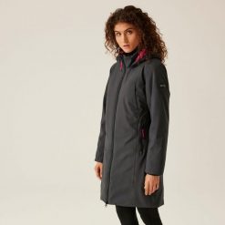 Kurtka turystyczna damska Yewbank IV wodoodporna ocieplana. Szare kurtki sportowe damskie Regatta, na zimę, bez wzorów, bez kaptura, trekkingowe. W wyprzedaży za 514.55 zł.
