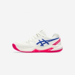 Buty tenisowe damskie Asics Gel Dedicate 8 na nawierzchnię dywanową. Białe obuwie sportowe damskie Asics, bez wzorów, ze skóry, tenisowe. Za 339.99 zł.