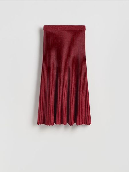 Plisowana spódnica midi - bordowy. Czerwone spódnice damskie Reserved, l, bez wzorów, z dzianiny, midi, rozkloszowane. Za 159.99 zł.