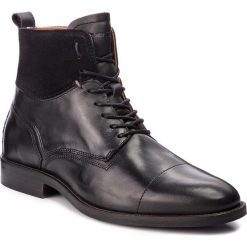 Kozaki TOMMY HILFIGER - Essential Material Mix Boot FM0FM01758 Black 990. Kozaki męskie marki Tommy Hilfiger. W wyprzedaży za 399.00 zł.