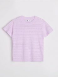 Swetrowa bluzka z ażurowym wzorem i domieszką lnu - fioletowy. Fioletowe bluzki damskie Sinsay, l, w ażurowe wzory, bez kołnierzyka, bez ramiączek. Za 39.99 zł.