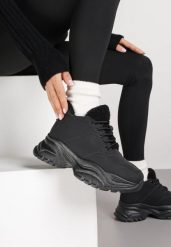 Czarne Trapery Sneakersy Vices na Platformie z Tłoczeniem Nirrise. Czarne śniegowce i trapery damskie Renee, z dresówki. Za 109.99 zł.