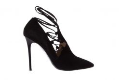 Szpilki Bayla-097 Z6941-447 Czarny, Skóra naturalna - 40. Czarne szpilki damskie Bayla, bez wzorów, z materiału, bez obcasa, bez zapięcia. W wyprzedaży za 89.10 zł.