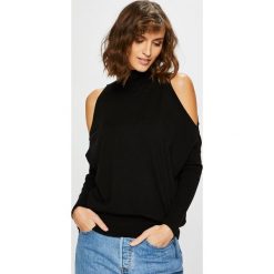 Guess Jeans - Sweter Filippa. Swetry damskie marki Guess Jeans. W wyprzedaży za 259.90 zł.