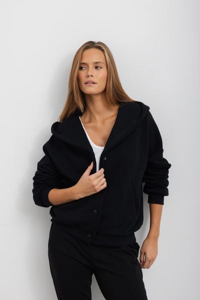 BLUZA LOREN CZARNA M - Flawless. Czarne bluzy damskie Flawless, m, bez wzorów, z bawełny, bez kaptura. Za 394.00 zł.