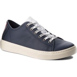 Sneakersy TOMMY JEANS - Light Leather Low EM0EM00103 Black Iris 431. Niebieskie półbuty na co dzień męskie Tommy Jeans, z jeansu, eleganckie, bez zapięcia. W wyprzedaży za 279.00 zł.