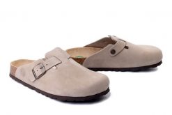 DR. BRINKMANN 600177-08 taupe, klapki damskie. Brązowe klapki damskie Dr. Brinkmann, bez wzorów, ze skóry, bez obcasa. Za 263.42 zł.