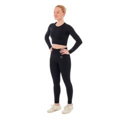 Damski zestaw sportowy Xtreme - legginsy sportowe + sportowy Croptop - Czarny. Czarne legginsy damskie XTREME SOCKSWEAR, m, bez wzorów, z materiału. Za 199.42 zł.