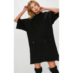 Answear - Sukienka. Sukienki damskie marki ANSWEAR. W wyprzedaży za 159.90 zł.