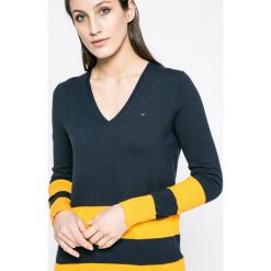 Tommy Hilfiger - Sweter New Ivy. Swetry damskie marki Tommy Hilfiger. W wyprzedaży za 239.90 zł.