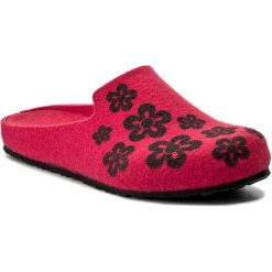 Kapcie SCHOLL - Laye F26642 1209 350 Coral. Czerwone kapcie damskie Scholl, z materiału. W wyprzedaży za 159.00 zł.