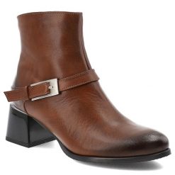 Brązowe Botki Armodo Modne Obuwie Damskie. Brązowe botki damskie Armodo, na jesień, ze skóry, eleganckie, bez obcasa, na obcasie, bez zapięcia. Za 382.99 zł.