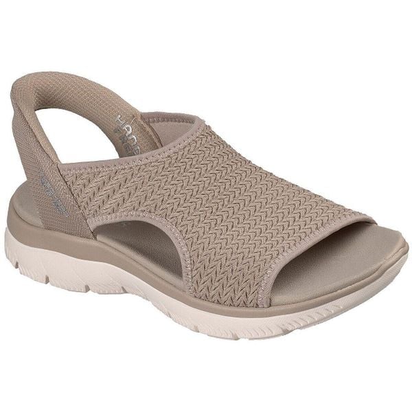 Sandały SKECHERS 119519S Beżowy. Brązowe sandały damskie Skechers, bez wzorów, z materiału, bez obcasa, bez zapięcia. Za 390.00 zł.