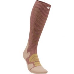 Skarpetki uciskowe z merino dla kobiet Bauerfeind Sports. Brązowe skarpety damskie BAUERFEIND, bez wzorów, z wełny. Za 278.50 zł.