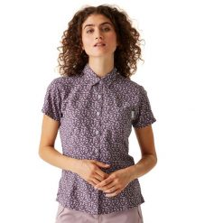 Mindano VIII damska koszula z krótkim rękawem. Fioletowe koszule damskie Regatta, bez wzorów, eleganckie, bez kołnierzyka, bez ramiączek. W wyprzedaży za 117.05 zł.