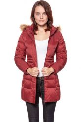 DAMSKA KURTKA ZIMOWA WRANGLER LONG PUFFER SYRAH RED W4105V5S6. Czerwone kurtki damskie Wrangler, na zimę, s, bez wzorów, z puchu, bez kaptura. W wyprzedaży za 129.99 zł.