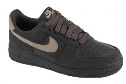 Buty sportowe Sneakersy damskie, W Air Force 1 Low. Brązowe obuwie sportowe damskie Nike, bez wzorów, z materiału, trekkingowe. Za 499.99 zł.