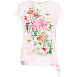 Shirt z nadrukiem bonprix jasnoróżowo-biały z nadrukiem. Czerwone bluzki damskie bonprix, bez wzorów, z dżerseju, bez kołnierzyka, bez ramiączek. Za 54.99 zł.