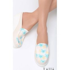 Beżowe Klapki Think Differently. Czółenka damskie marki Born2be. Za 79.99 zł.