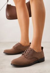 Brązowe Półbuty Oksfordki Yotella. Brązowe półbuty damskie Born2be, bez wzorów, z jeansu, klasyczne, bez obcasa, na płaskiej podeszwie, bez zapięcia. Za 79.99 zł.