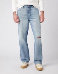 MĘSKIE SPODNIE JEANSOWE WRANGLER REDDING DUST UP BLUE W16XY1383 112141205. Niebieskie spodnie materiałowe męskie Wrangler, l, bez wzorów, z jeansu. Za 209.99 zł.