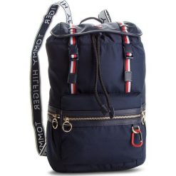 Plecak TOMMY HILFIGER - Explorer Backpack AW0AW05663 413. Niebieskie plecaki damskie Tommy Hilfiger, z materiału, eleganckie. Za 549.00 zł.