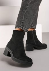 Czarne Klasyczne Botki z Imitacji Zamszu na Słupku Xortia. Czarne botki damskie Born2be, z jeansu, eleganckie, bez obcasa, na obcasie, bez zapięcia. Za 149.99 zł.