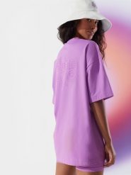 4F T-shirt oversize z bawełny organicznej damski 4F x Anna Lewandowska L. Fioletowe koszulki sportowe damskie 4f, l, bez wzorów, z bawełny, bez kołnierzyka, bez ramiączek, na fitness i siłownię. W wyprzedaży za 79.99 zł.