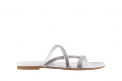 Japonki Bayla-112 0396-304 White, Biały, Skóra naturalna - 37. Białe klapki damskie Bayla, bez wzorów, ze skóry, bez obcasa. W wyprzedaży za 62.10 zł.
