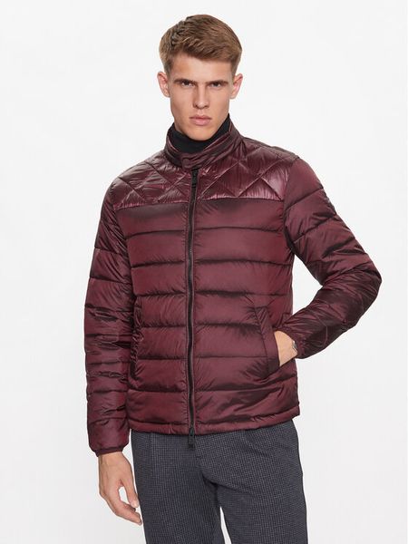 Guess Kurtka puchowa M3BL12 WF5C2 Czarny Regular Fit. Czerwone kurtki męskie Guess, m, z aplikacjami, z puchu, bez kaptura. Za 519.99 zł.