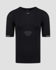 Koszulka biegowa męska X-Bionic Effektor Shirt czarna. Czarne koszulki sportowe męskie X Bionic, l, bez wzorów, bez kołnierzyka, bez ramiączek, do biegania. Za 635.85 zł.