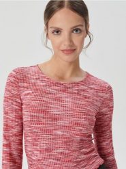 Bluzka z długimi rękawami - czerwony. Czerwone bluzki damskie Sinsay, l, bez wzorów, prążkowane, bez kołnierzyka, bez ramiączek. Za 39.99 zł.