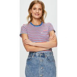 Levi's - Top. Brązowe topy damskie Levi's, z bawełny, z okrągłym kołnierzem, z krótkim rękawem. W wyprzedaży za 79.90 zł.