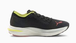 Buty biegowe PUMA Deviate NITRO WTR damskie czarne. Czarne obuwie sportowe damskie Puma, bez wzorów, z gumy, do biegania. Za 419.99 zł.