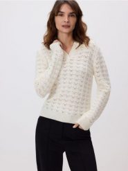 Sweter z dodatkiem wełny - biały. Białe swetry damskie Reserved, l, bez wzorów, z dzianiny, bez kołnierzyka, bez ramiączek, bez kaptura. Za 159.99 zł.