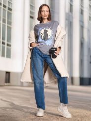 Koszulka z nadrukiem - szary. Szare t-shirty damskie Sinsay, l, bez wzorów, bez kołnierzyka. Za 19.99 zł.