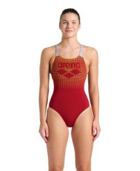 Strój Kąpielowy damski Arena Foggy Dots Swimsuit Swim Pro Back. Czerwone kostiumy jednoczęściowe damskie Arena, l, bez wzorów, ze skóry, klasyczne, na fitness i siłownię. Za 169.99 zł.