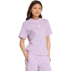 Damska Koszulka adidas Essentials 3-Stripes Cotton Lifestyle. Czerwone t-shirty damskie Adidas, uniwersalny, bez wzorów, z bawełny, klasyczne, bez kołnierzyka. Za 96.99 zł.