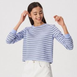 Bluza w kontrastowe paski - Niebieski. Bluzy damskie Sinsay. Za 39.99 zł.