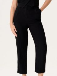 Eleganckie spodnie z zakładkami - czarny. Czarne spodnie materiałowe damskie Sinsay, l, bez wzorów. W wyprzedaży za 33.99 zł.