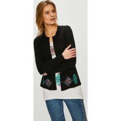 Desigual - Sweter. Kardigany damskie marki Desigual. W wyprzedaży za 299.90 zł.