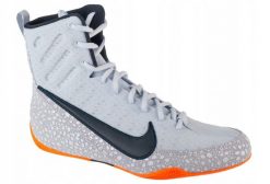 Nike Machomai 3 SE HQ2831-900 białe 41. Białe buty sportowe męskie Nike, bez zapięcia. Za 398.67 zł.