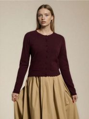 Kardigan z domieszką wełny i wiskozy - bordowy. Czerwone kardigany damskie Sinsay, l, bez wzorów, z wełny. Za 39.99 zł.