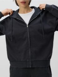 Rozpinana bluza z kapturem - jasnoszary. Szare bluzy damskie Reserved, l, bez wzorów, z bawełny, z kapturem. W wyprzedaży za 49.99 zł.