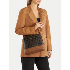 Torebka MEXX. Brązowe listonoszki damskie Mexx, bez wzorów, bez dodatków. Za 179.99 zł.