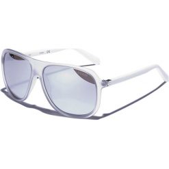 Męskie okulary przeciwsłoneczne w kolorze biało-srebrnym. Białe okulary przeciwsłoneczne męskie marki Guess. W wyprzedaży za 128.95 zł.