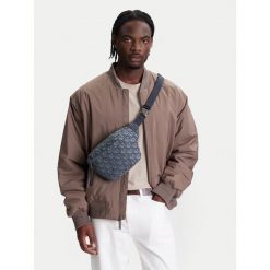 Nerka Calvin Klein Jeans. Niebieskie saszetki męskie Calvin Klein Jeans, z jeansu, młodzieżowe, małe. Za 208.99 zł.