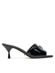 Guess Klapki FLJLUS PAF03 Czarny. Czarne klapki damskie Guess, z aplikacjami, ze skóry, bez obcasa. W wyprzedaży za 379.99 zł.