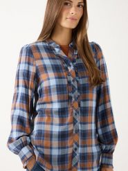 More & More Bluzka Kobiety wiskoza niebieski, 46. Niebieskie bluzki damskie More & More, bez wzorów, z wiskozy, bez kołnierzyka, bez ramiączek. Za 379.95 zł.
