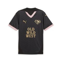 Męska koszulka wyjazdowa Palermo F.C. 24/25 PUMA Black Gold. Czarne koszulki sportowe męskie Puma, m, bez wzorów, z materiału, bez kołnierzyka, bez ramiączek, do piłki nożnej. W wyprzedaży za 314.00 zł.